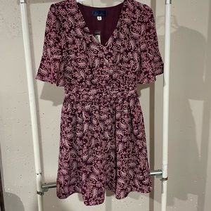 Blue Rain Maroon or Burgandy and off white Short Sleeve V Neck Dress. Size XS